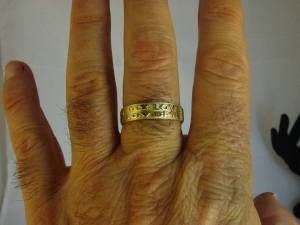 טבעת נישואין לגבר מיוחדת בכיתוב אישי